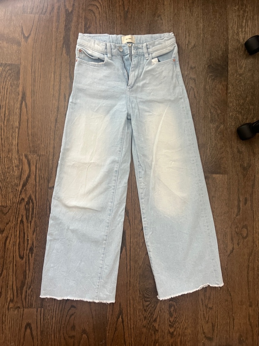 DL1961 Light Blue Wide-Leg High-Rise Jeans with Raw Hem